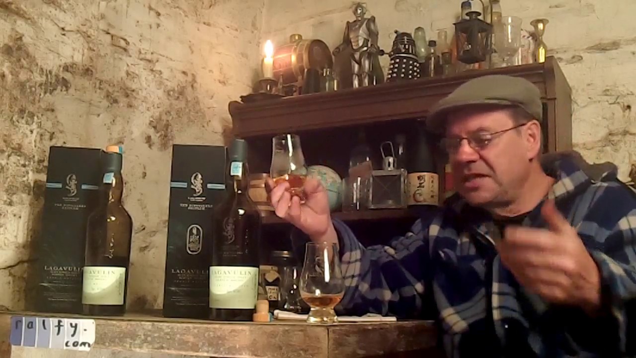 ralfy review 685 - Lagavulin D.E. 2016 @ 43%vol (batch 4/505)