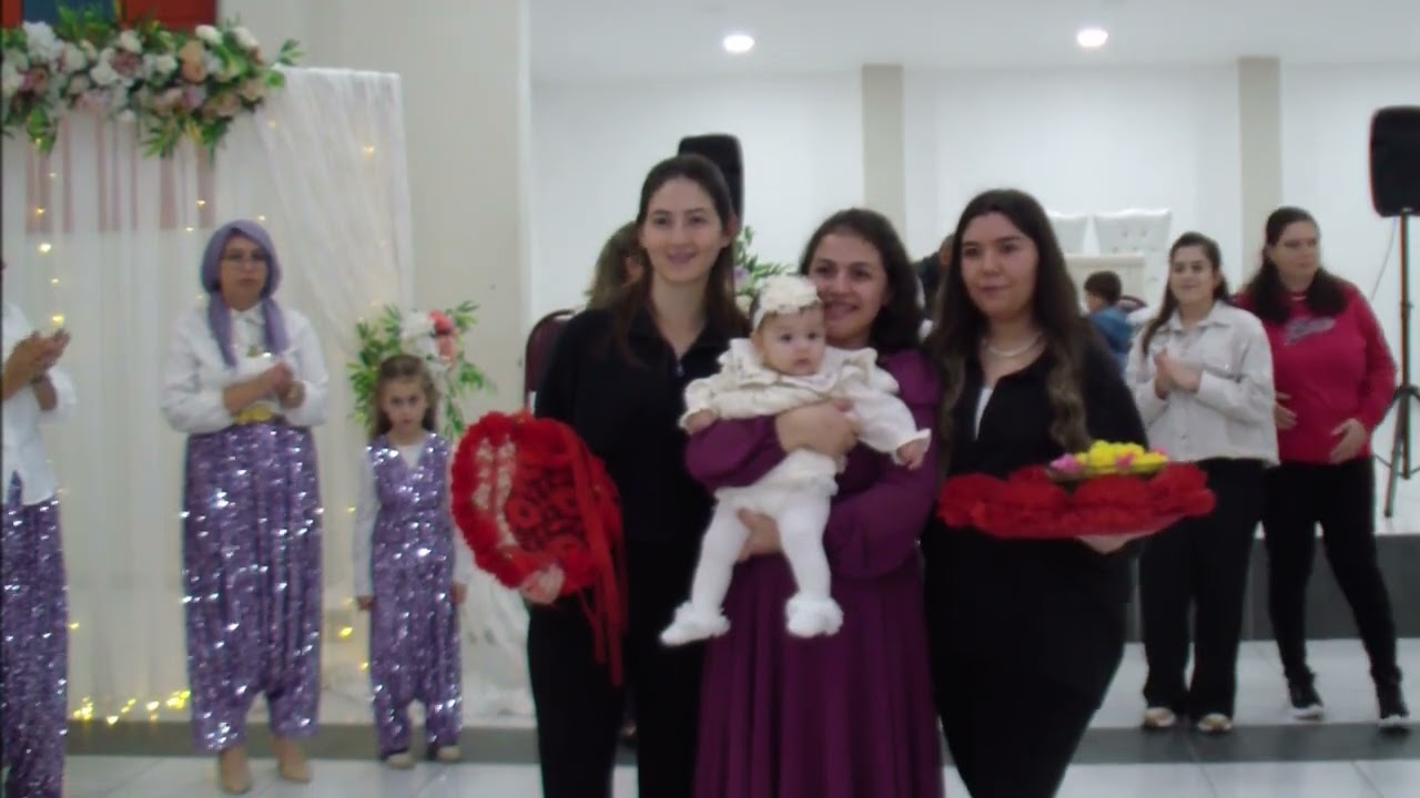 AZRA'NIN KINASI & SEHER'İN UMRE HAYRI