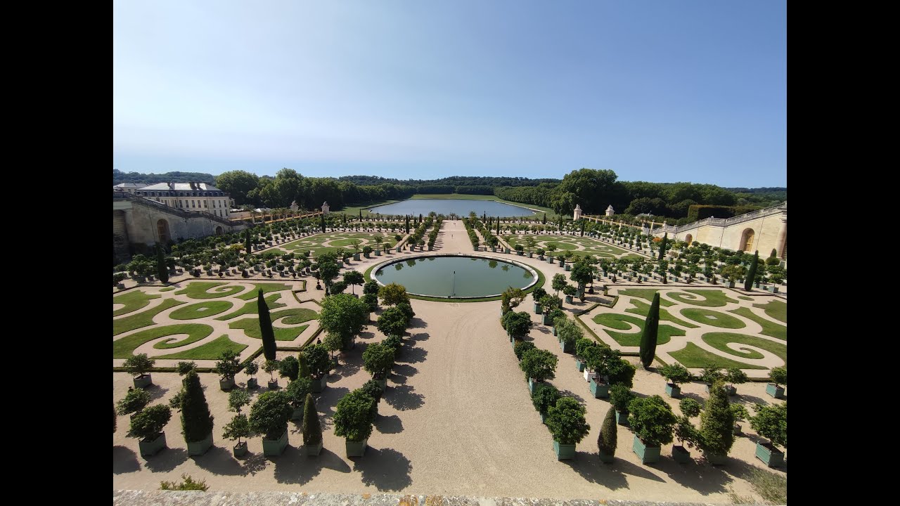 VERSAILLES | Agosto 2025