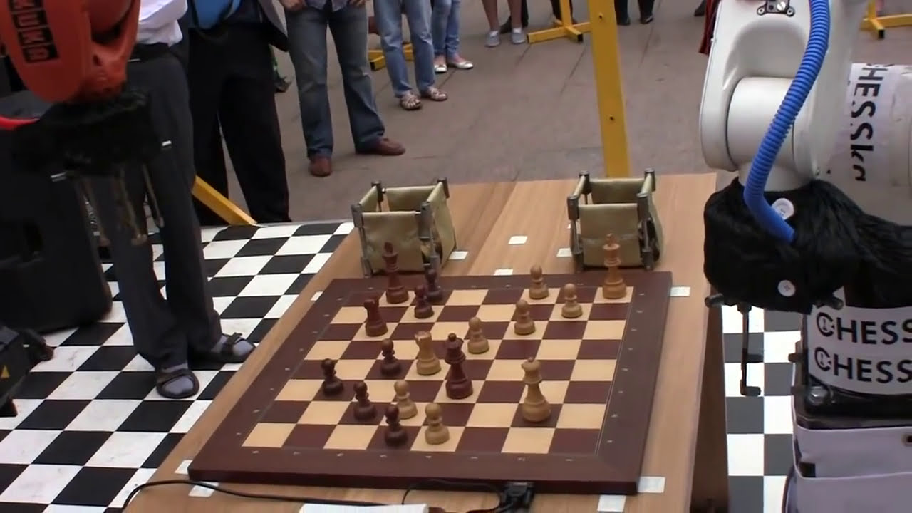 Chess: ROBOT(Russian Vs German)