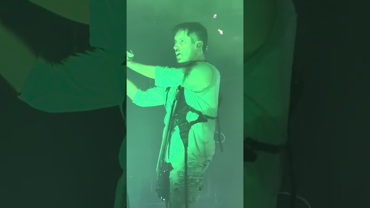 NINE INCH NAILS / New Orleans - 2-5-26 - clip - The Perfect Drug (missing few seconds of the intro)