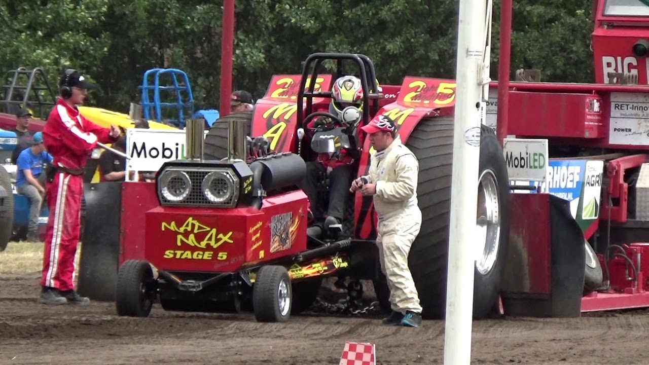 Tractorpulling Hoeven 2019 Light Modifieds II.