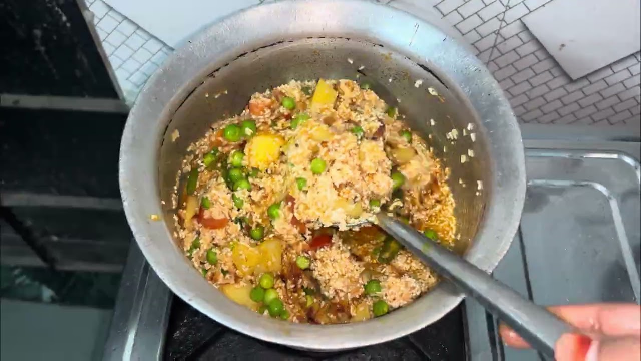 Chatpata ta ￼ Matar  Aloo ￼ pulav ki recipe  ￼#homerecipe #