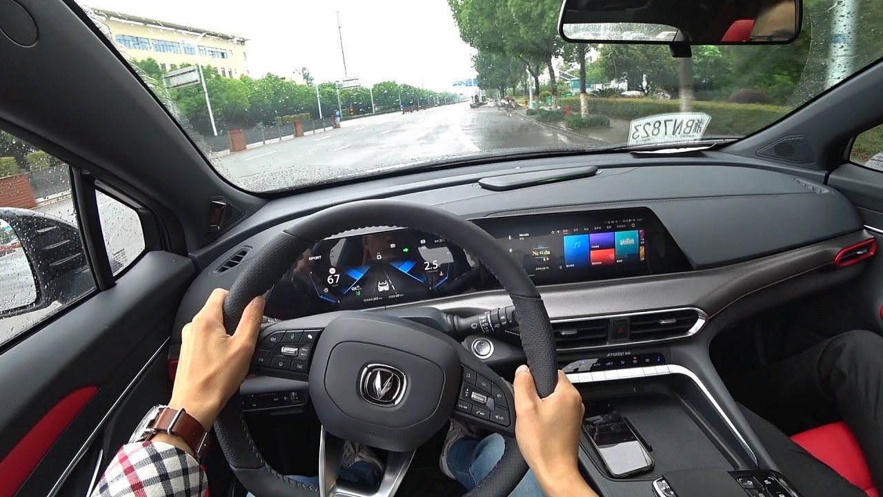 Абсолютно новый Changan UNI-T SUV 1.5T 7DCT 2020, тест-драйв от первого лица