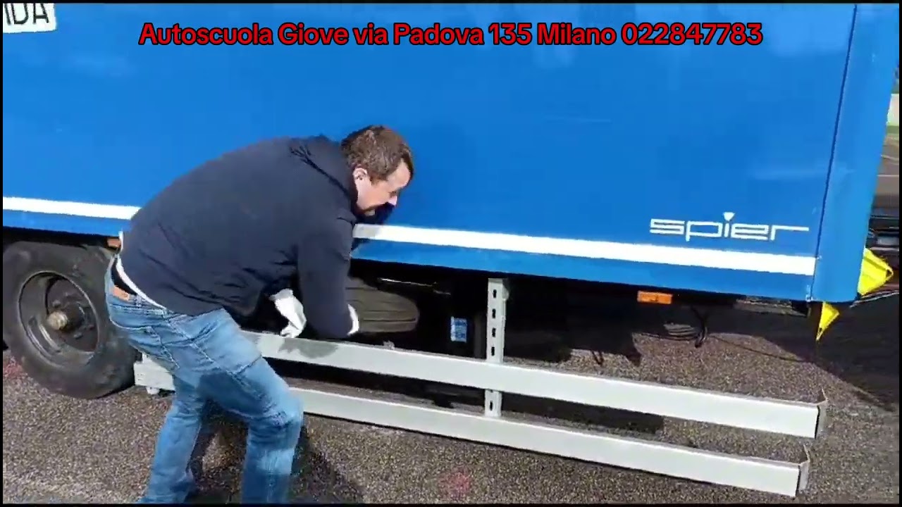 aggancio rimorchio Patente CE autoscuola Giove