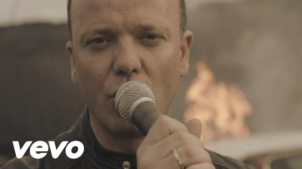 Gigi D'Alessio - Chiaro (Official Video)