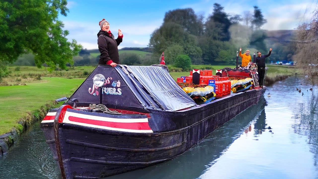 A day in the life working on a canal fuel boat - 189