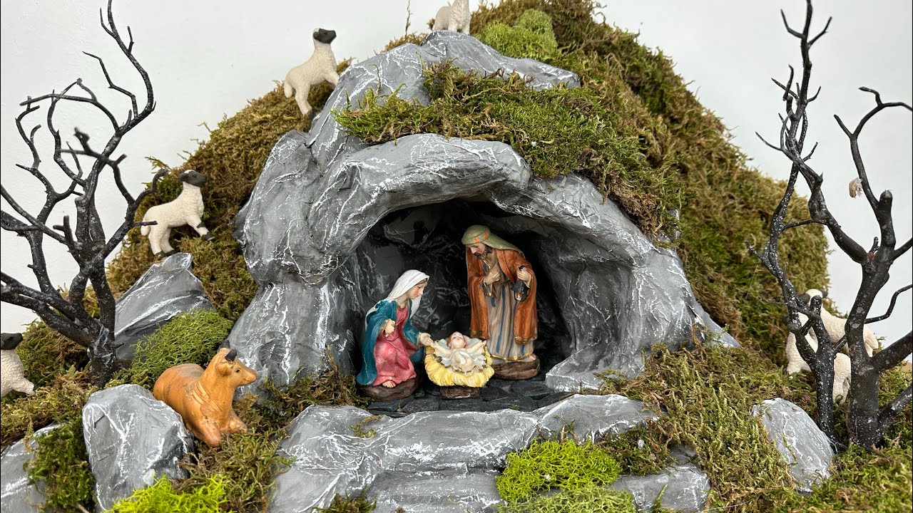 Diy Christmas Nativity Scene || Simple and Easy Christmas Crib