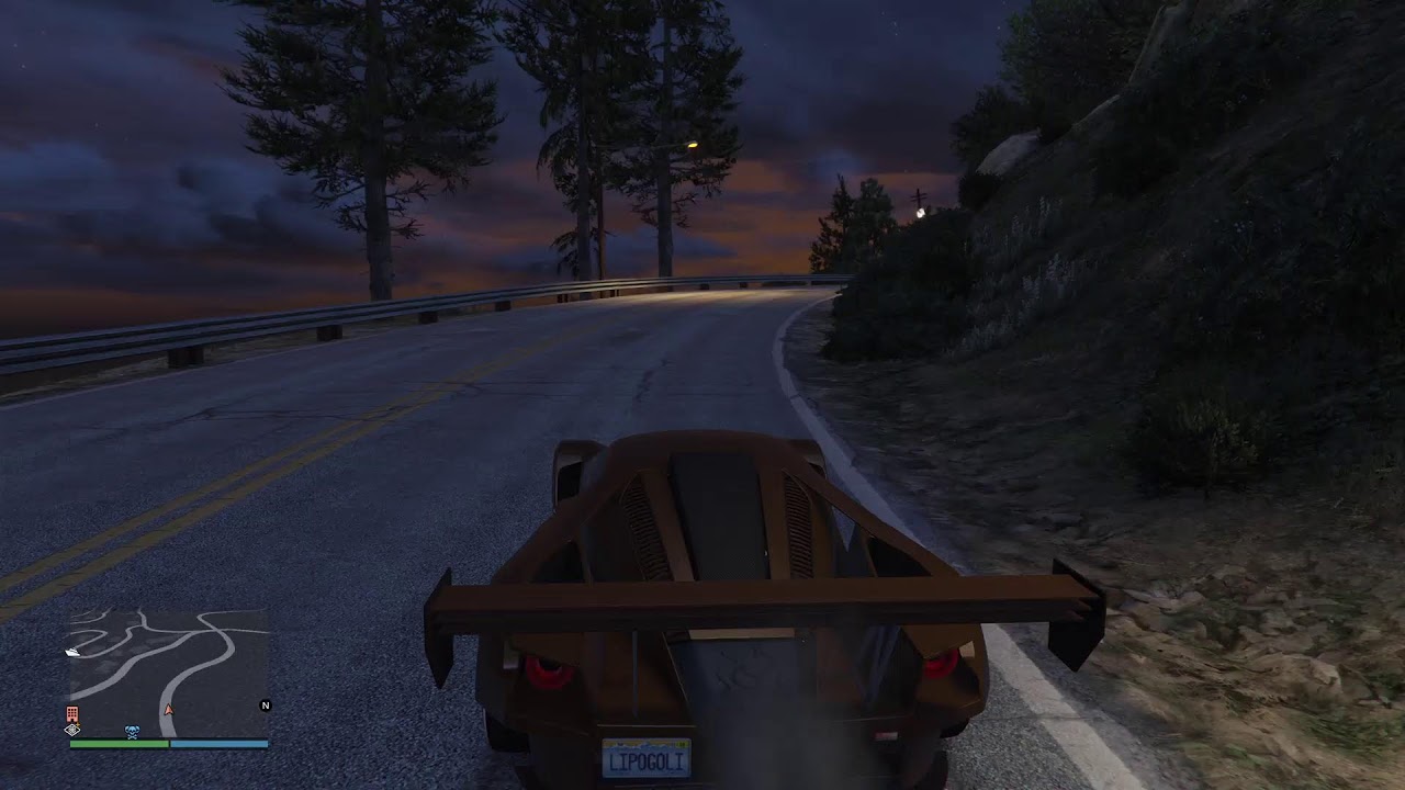 Je vous passe les nouvelle voiture de gta 5 tu DLC