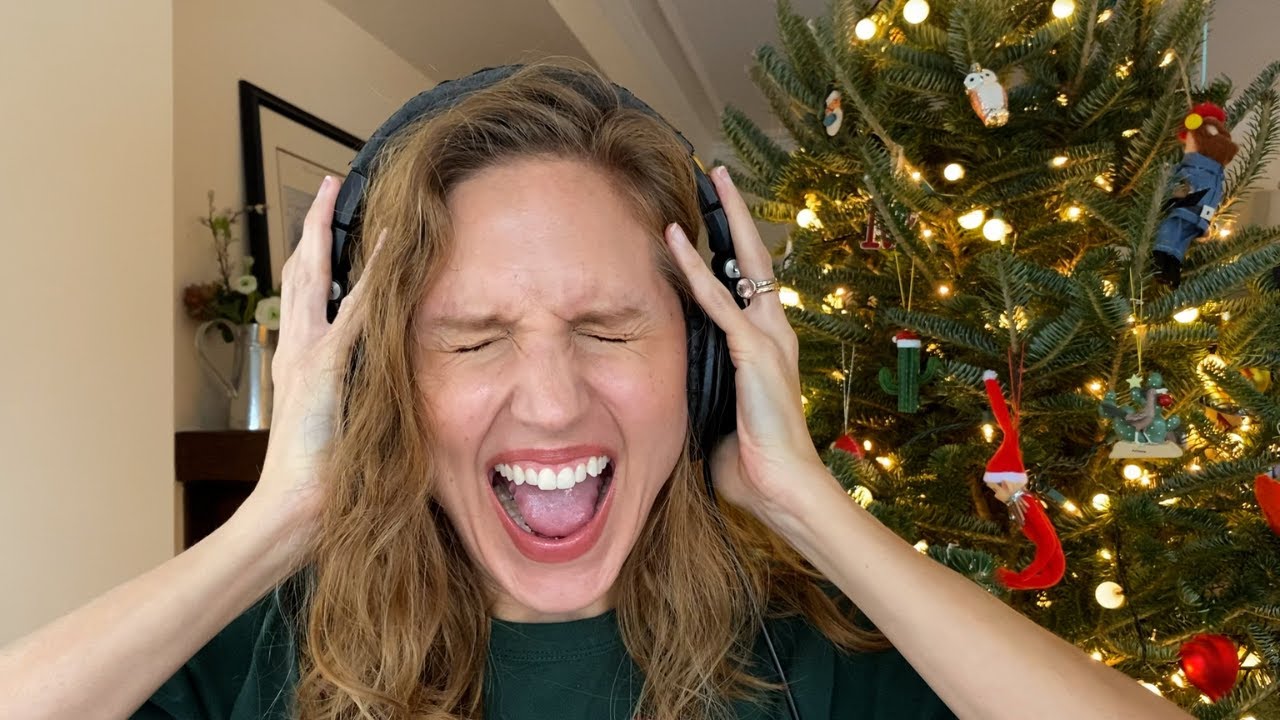 Choosing Holiday Reads Like an Unhinged Female Protagonist