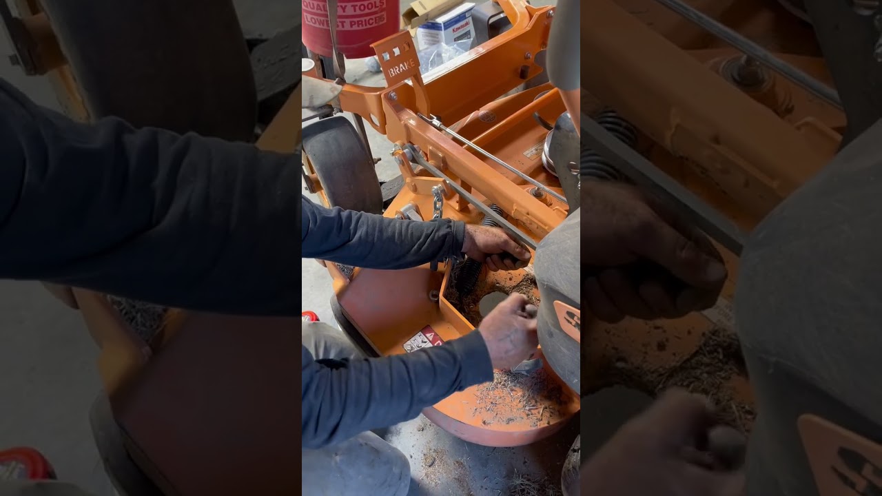 Замена шпинделя Scag #scag #уходзагазоном #обслуживаниегазонокосилки
