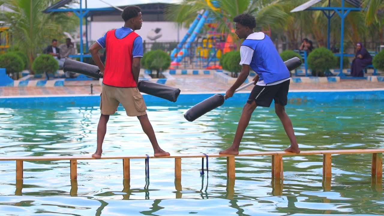 BIYAHA KU TUUR TARTAN ADAG  REER XAMAR WEYNE vs REER KAARAAN