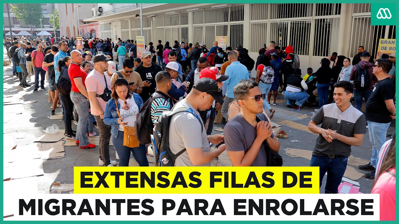 Extensas filas de migrantes para enrolarse en el Registro Civil