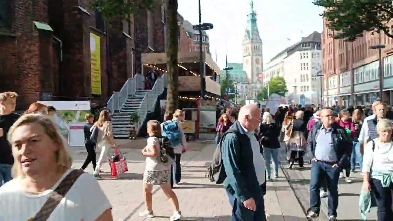 Празднование Дня немецкого единства в Гамбурге