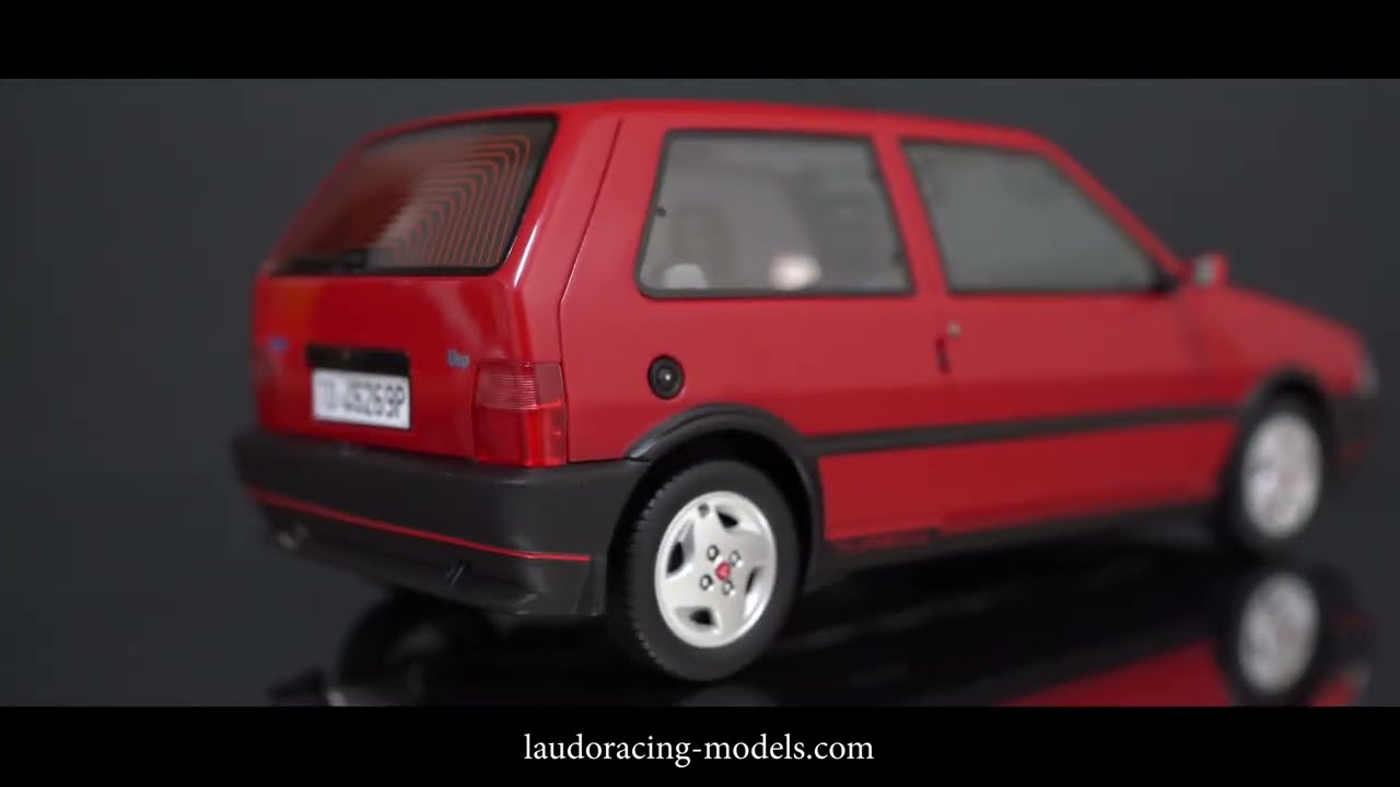 Fiat Uno Turbo i.e. 1.4 1990 Scala : 1/18 Laudoracing-Models