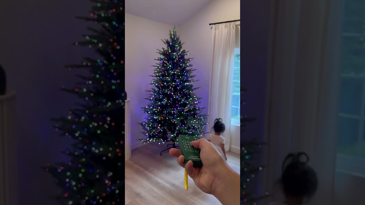 Comparing the 7.5’ va 9’ viral Home Depot tree #homedepot #homedepotchristmas #christmastree
