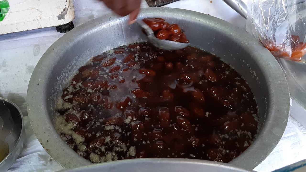 karaikal நாகூர் அல்வா கடை/அல்வா: பாதம், தம்ருட், பிஸ்தா/பால் கோவா/பட்டர் கோவா/குலோப்ஜாம்/மைசூர்பாகு
