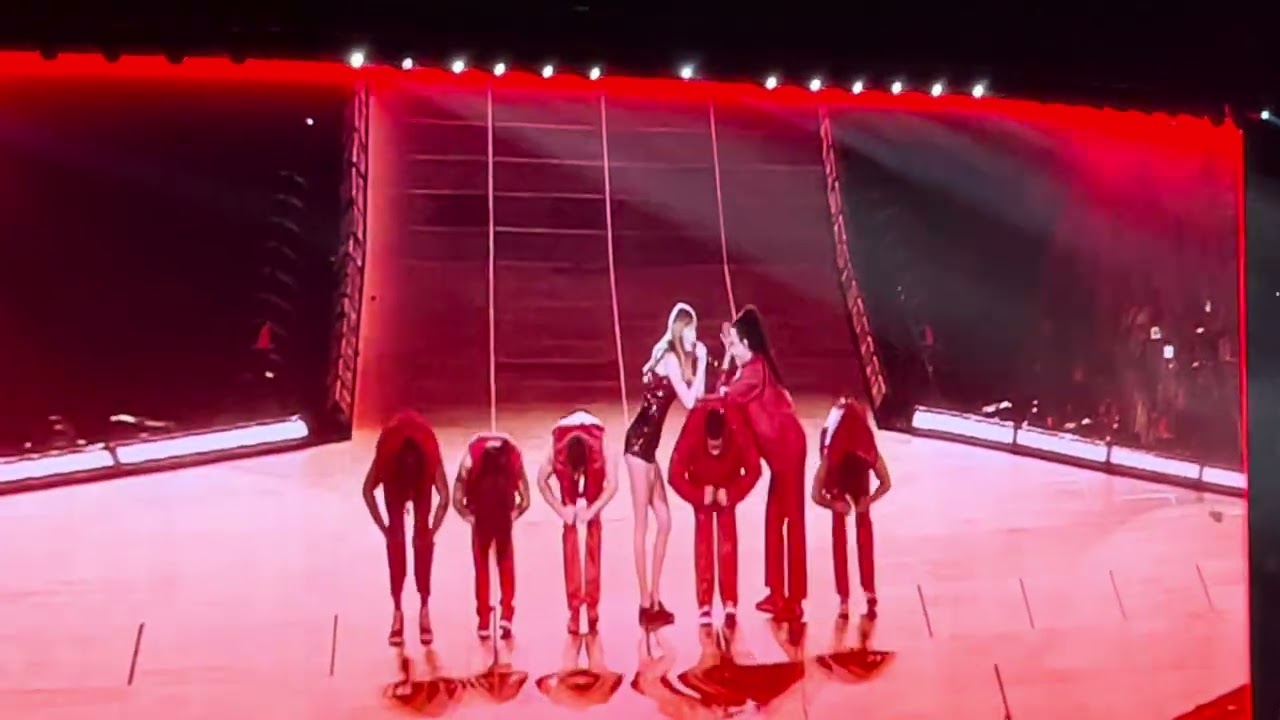 22,We Are Never Ever Getting Back Together,I Knew You Were Trouble -Taylor Swift The Eras Tour Japan