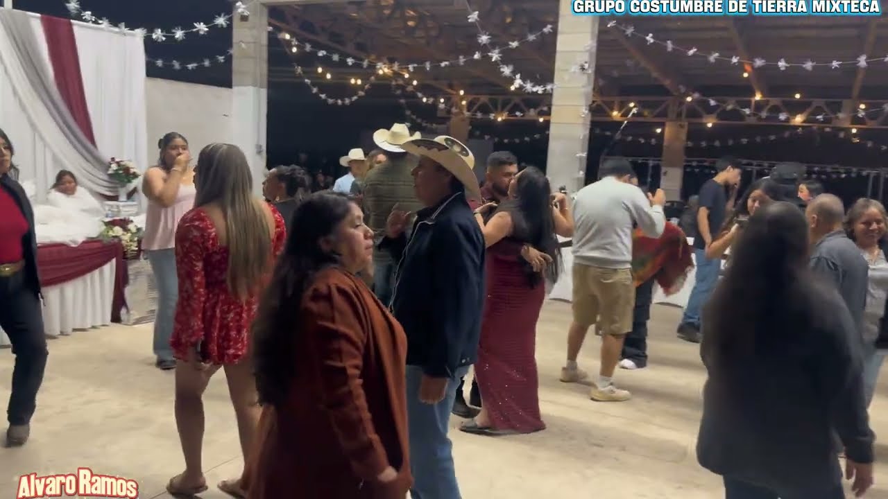 Popurri De Chilena Mixteca Con El Grupo Costumbre De Tierra Mixteca El Último Evento Del Año 2025 