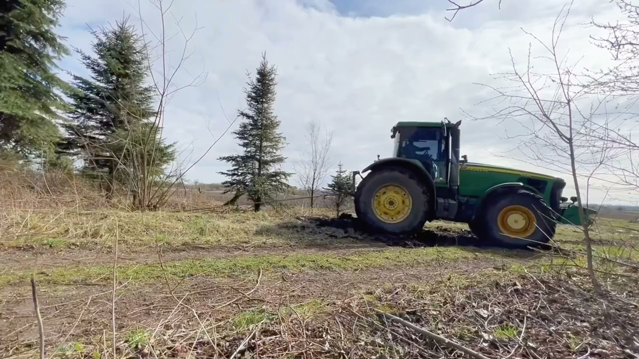 TRACTOR JOHN DEERE 8220 VS STUMP ТРАКТОР ДЖОН  ДИР 8220 ПРОТИВ ПНЯ
