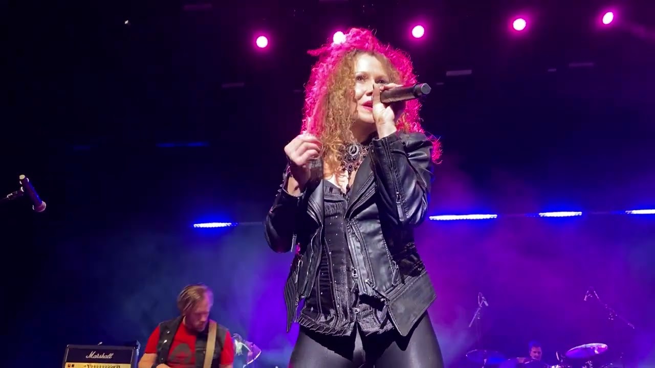 I Hate Myself For Loving You - Broadway's Rock of Ages Band