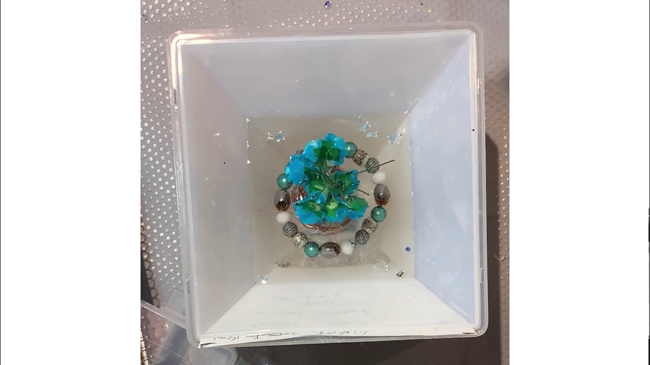 #35 My 1st Orgonite Pyramid - resin epoxy - Quartz - crystals - healing - energy - Reichmann