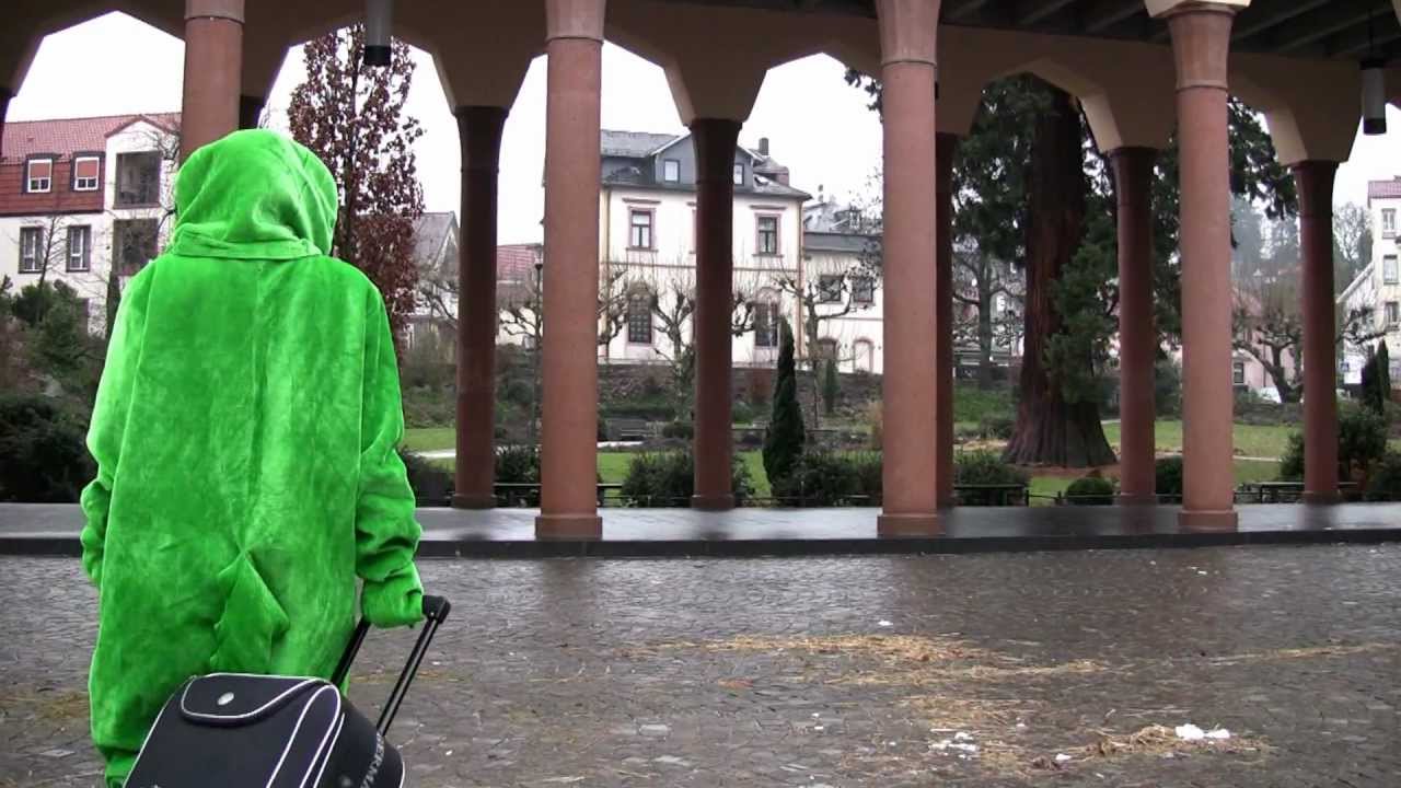 Nicht so laut, die Nachbarn - Christmas (Is What I'm Living For)