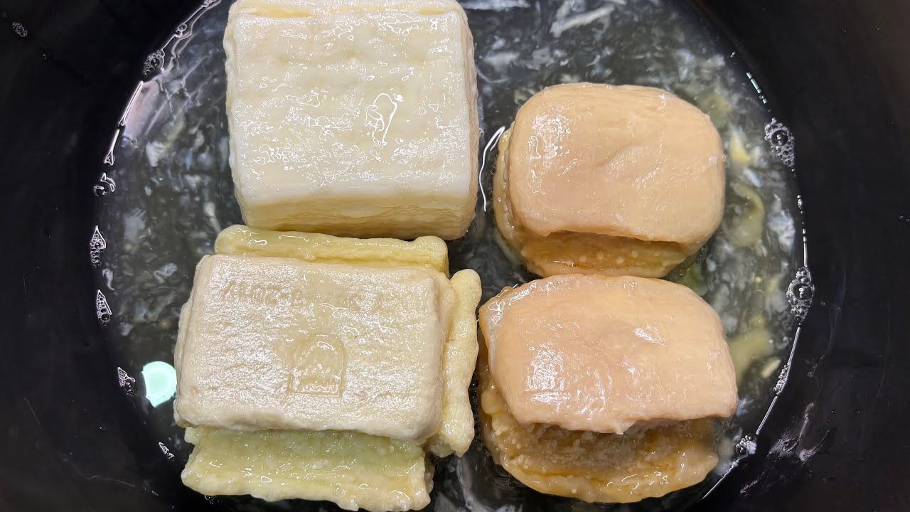 Asmr soap / soaked soap / mushy soap #acmp #asmrsoap #soakedsoaps #spongesqueezing #spongeasmr