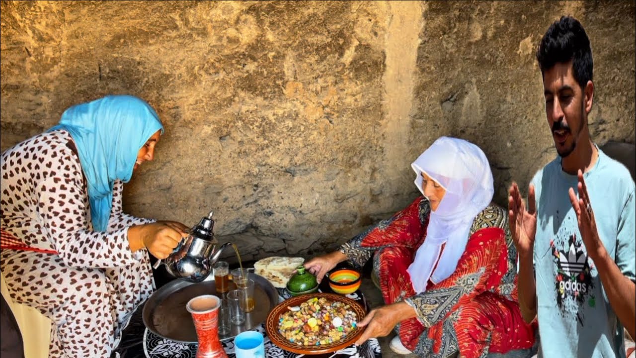 في البادية/هدي لعادة ديالنا نهار عشوراء😍لموت ضحك مع العائلة بغات تعلم تلفون😂زمزمتهم 🤣