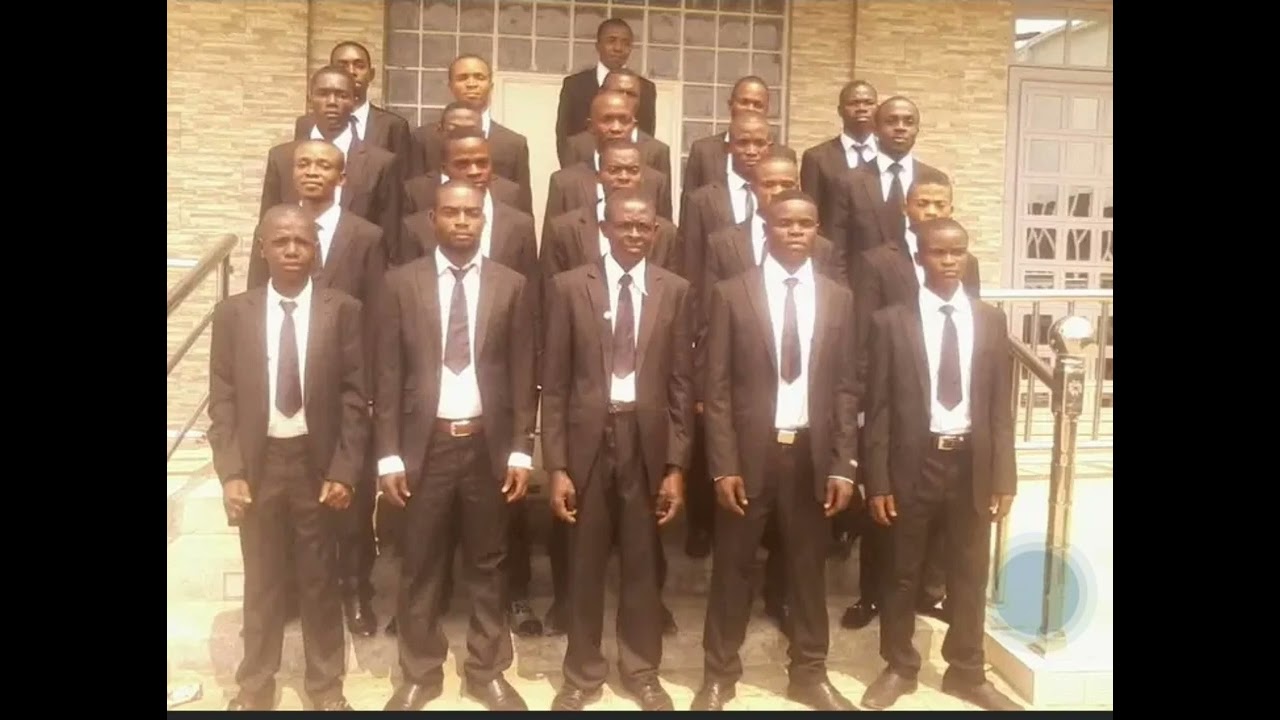 ESENGO CLOEBNM HOMME