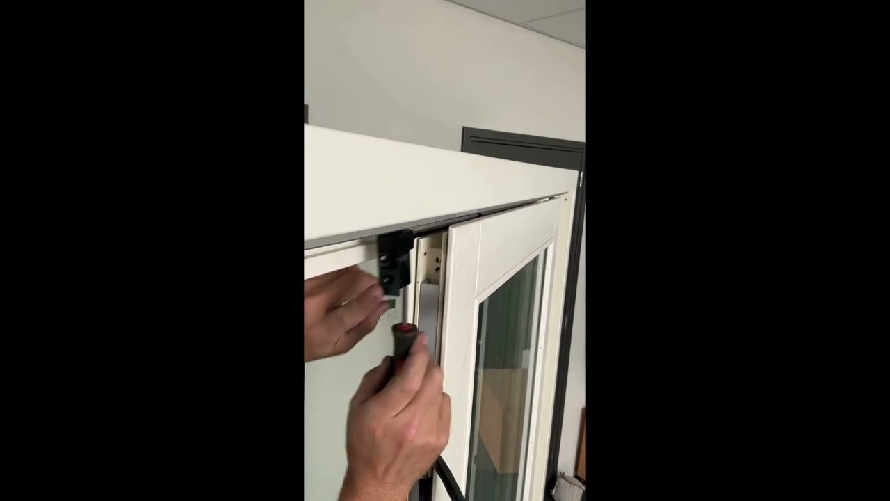 🔧 Hefschuifdeur Demonteren uit het Kozijn &ndash; Stap voor Stap Uitleg | Openingstechnieken.com