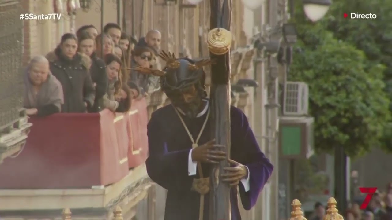 Vídeo-montaje del Señor de la Salud de Los Gitanos por la Cuesta del Rosario