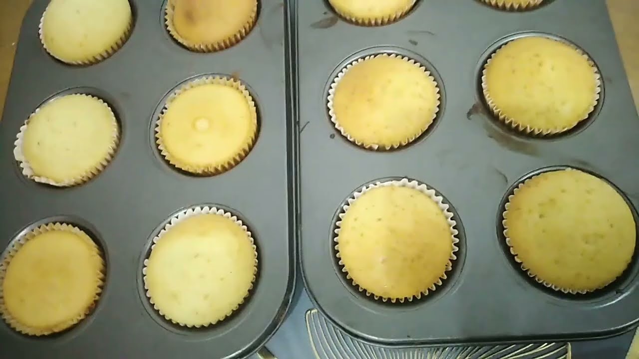 Vanilla cup cake recipe//vanilla cup cake bnanay ka trika