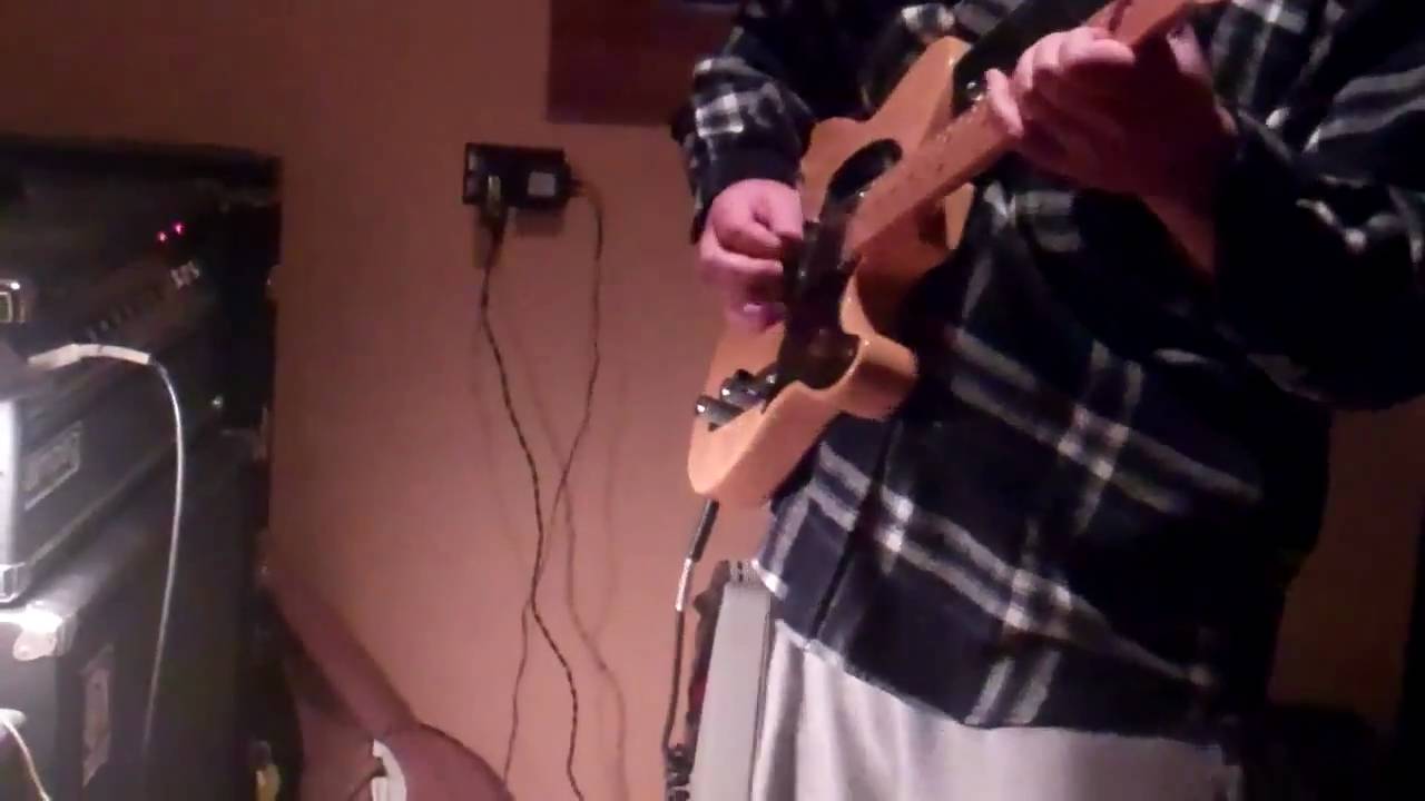Ampeg V4 Demo