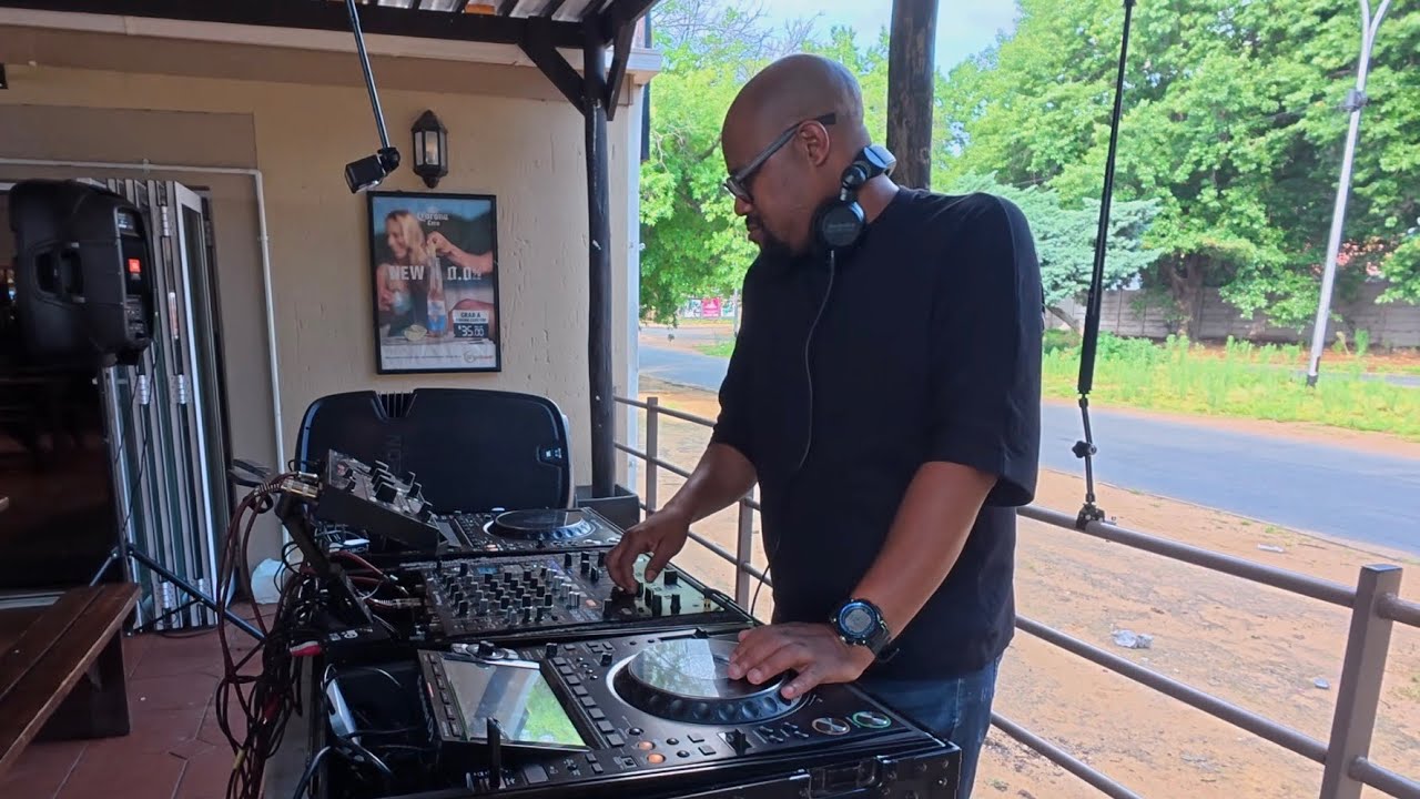 OOM KOOS .|. MR DB FAREWELL MIX .|. NUTHOUSE