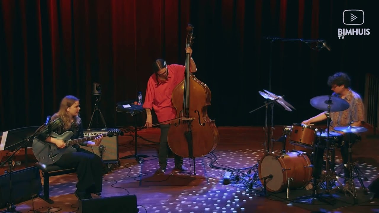 Ella Zirina Trio - Lilac Wine (live at BIMHUIS)