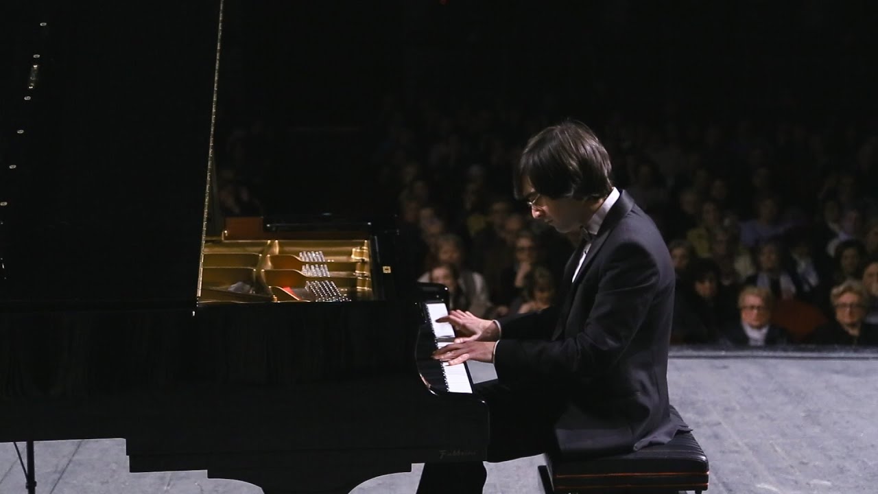 Ad&egrave;s - Darknesse Visible [Alberto Chines] LIVE HD