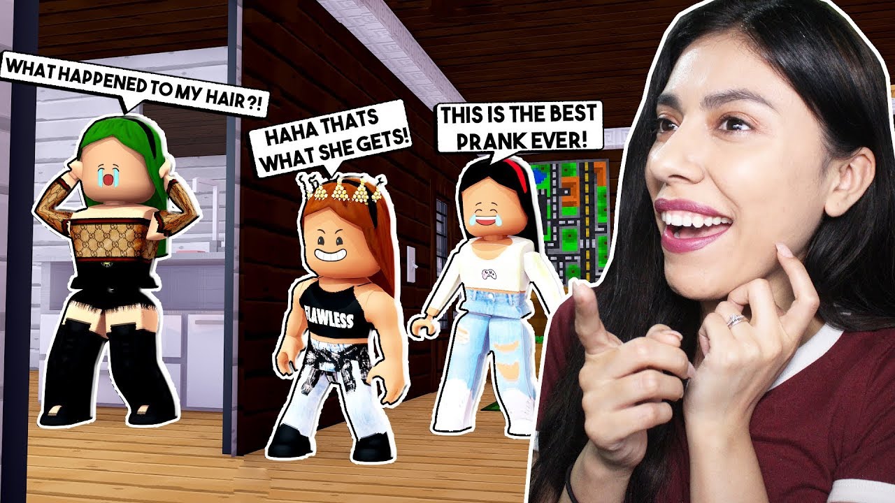 WE PRANKED THE GOLD DIGGER SO OUR DAD WOULD BREAK UP WITH HER! - Roblox Roleplay
