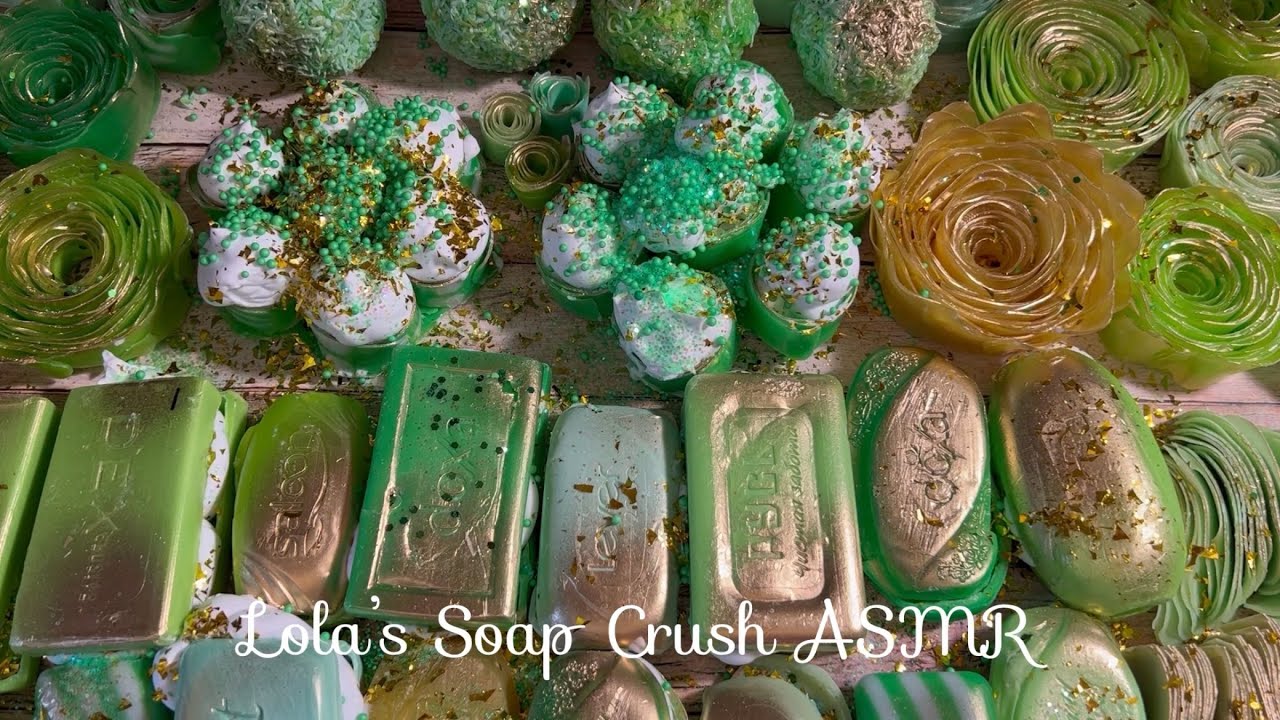 ASMR soap crushing 💚🐢🍀💚 Green soap with lots of foam and glitter soap boxes! Special dedication
