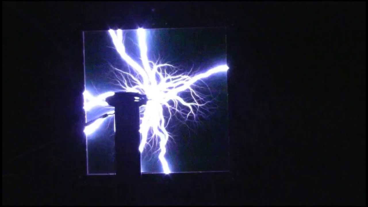 High voltage discharge - 150kV