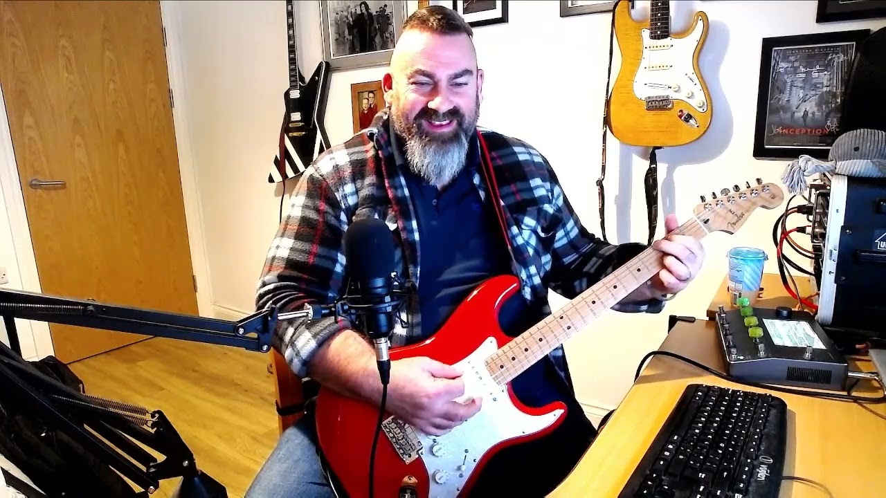 Fender Player Stratocaster Roasted Maple Neck 50's Fat Pickups - DELIGHT!