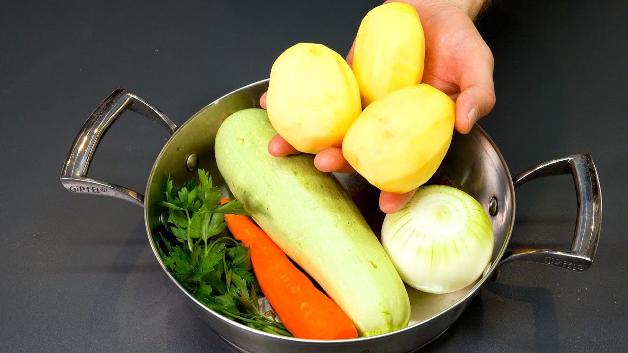 Он такой вкусный, что я готовлю его 3 раза в неделю! Новый рецепт кабачков! Легкий обед!