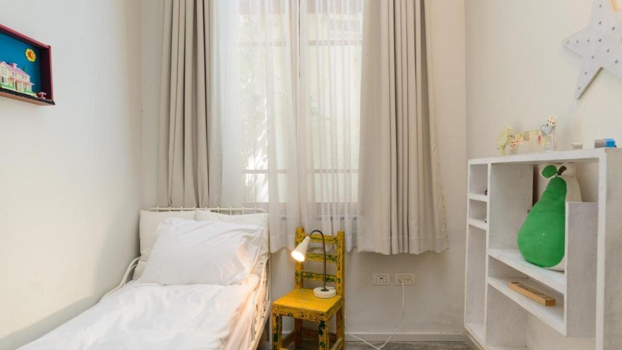 Fantastic apt in TLV center, steps from the beach, Tel Aviv, Israel