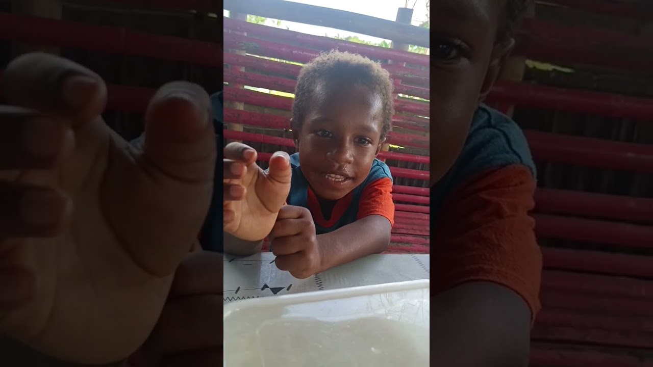 Arifo di tinggal mama ke kebun jadi main ke pos saja
