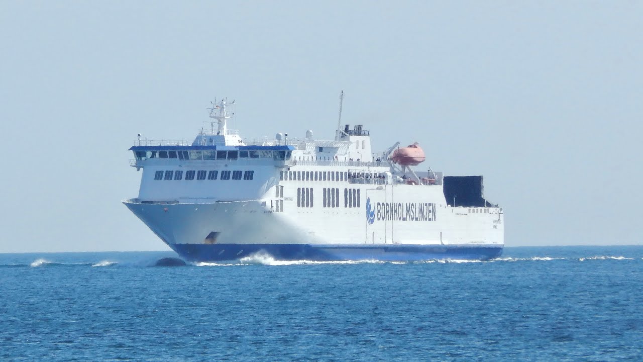 [HD] Ferry Hammershus arrival Mukran Port