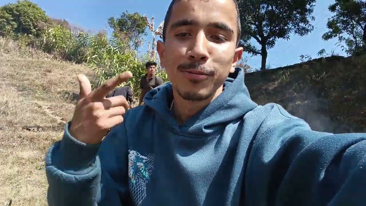 Aaj pura vlog banaya hindi mai ❤️😊🙏 or aaj mai gya  Puja mein🙏#trending#vlog#devbhumi#uttarakhand