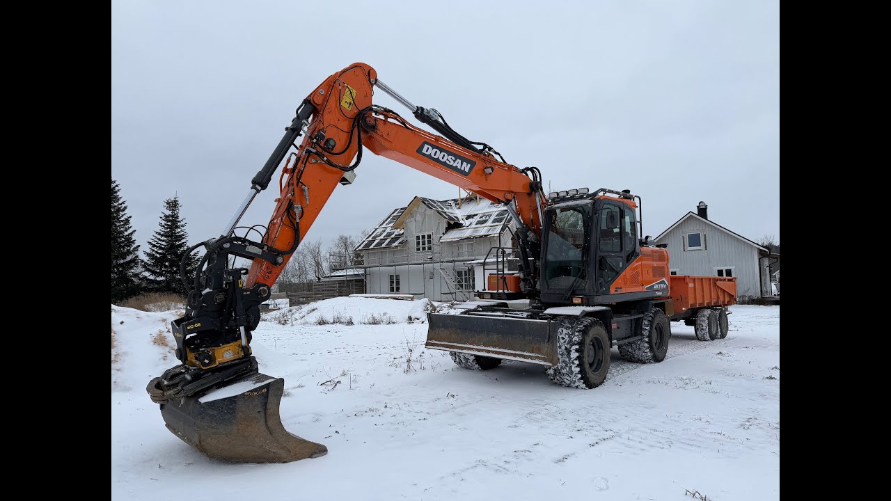 Köp - Hjulgrävare Doosan DX170W-7 med vagn & redskap