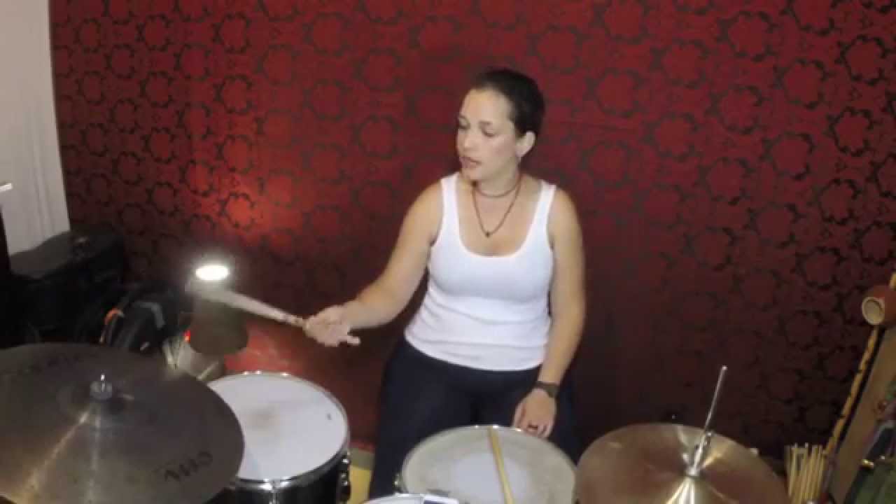 Modula&ccedil;&atilde;o m&eacute;trica jazz part. 2 - Yara Oliveira (Batera.com.br) [Metric modulation]