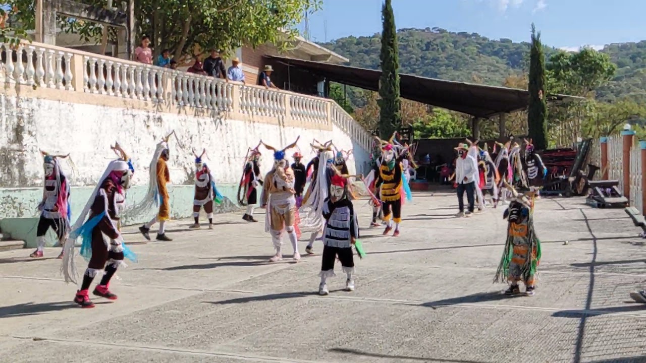 Danza de los chivos de Tlamixtlahuacán Guerrero