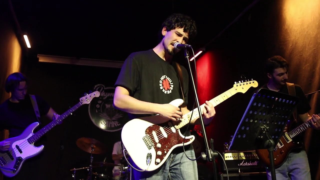 Foo Fighters - Everlong Live Cover